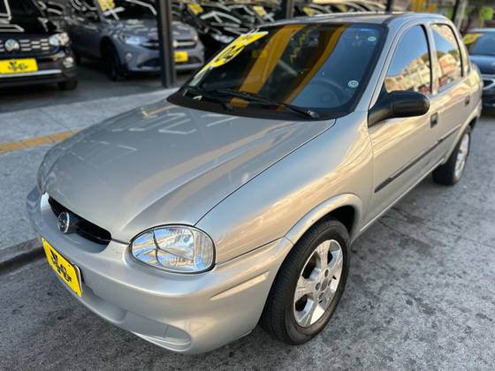 CHEVROLET CORSA 1.0 MPFI CLASSIC SEDAN 8V GASOLINA 4P MANUAL CHEVROLET CORSA 1.0 MPFI CLASSIC SEDAN 8V GASOLINA 4P MANUAL
